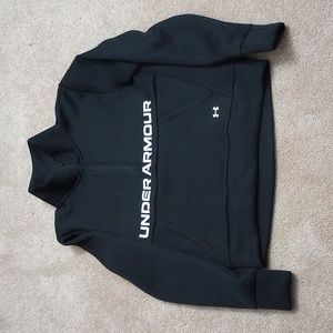 Black Under Armour sweatshirt
